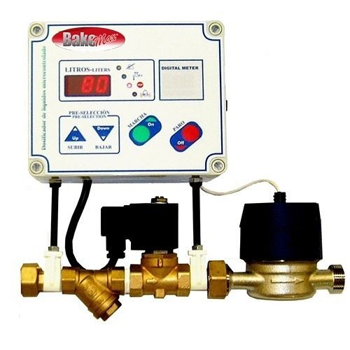 BakeMax Digital Water Meter with Automatic Mixer Control, BMWM015