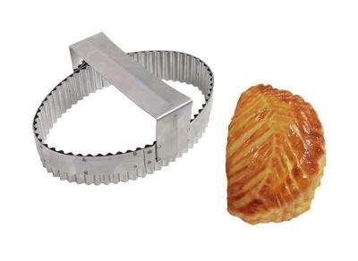 Gobel Stainless Steel pastry cutter with handle, plain round, apple turnover, 170 x 120 x 6 mm, 845170