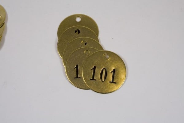 C.H. Hanson Tag-101-125 1-1/2" Round Brass pack of 25, 40027