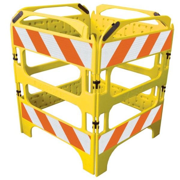 Plasticade Safegate Manhole Guard Replacement Hinged Clip, CSP-SG-HC